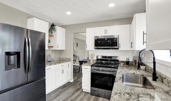 7589 Fox Tail Cir, Avon, IN 46123