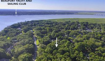 121 Spanish Point Dr, Beaufort, SC 29902