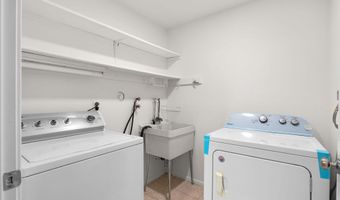 13 FARSTA Ct, Rockville, MD 20850