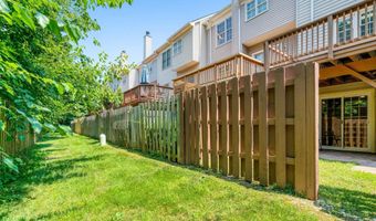 7044 FIELDHURST Ct, Alexandria, VA 22315