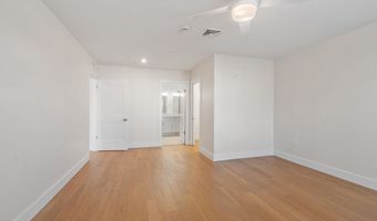 3 Longview Dr 305, Atkinson, NH 03811