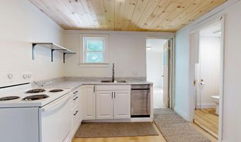 4 Monroe St, Augusta, ME 04330