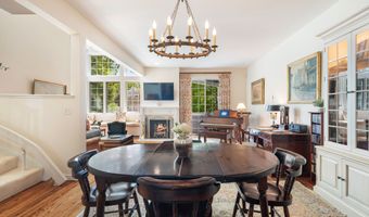 44 Hale Ln, Darien, CT 06820