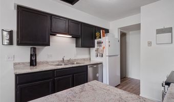 983 10th Ave NW, Altoona, IA 50009