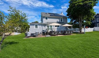 9 Ocean Ave, Amityville, NY 11701