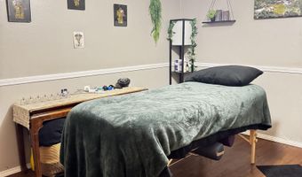 412 W Main St, Artesia, NM 88210