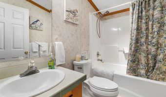 24 Osprey Rd, Alton, NH 03809
