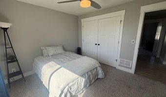 5038 Cassie Dr, Chubbuck, ID 83202
