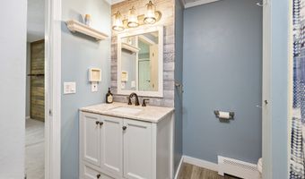135 Fairway Dr 135, Cheshire, CT 06410
