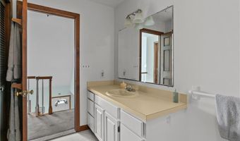 17 Basswood Dr, Bristol, RI 02809