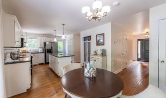 4894 GILBERT STATION Rd, Barboursville, VA 22923