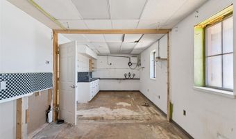 7505 NW 23rd St, Bethany, OK 73008