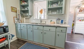 313 SE Tanner St, Abingdon, VA 24210