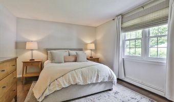 9 Edinburgh Dr, Bedford, NH 03110