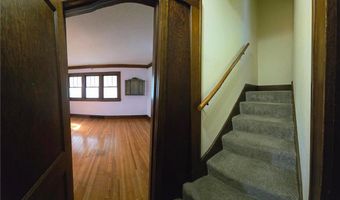 309 5th St SW, Austin, MN 55912