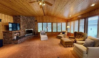 1733 Marshall Rd, Aberdeen, SD 57401