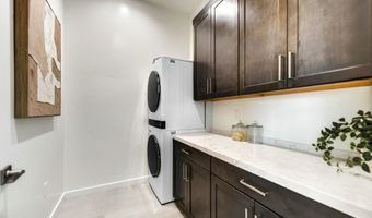 6525 E CAVE CREEK Rd 101, Cave Creek, AZ 85331