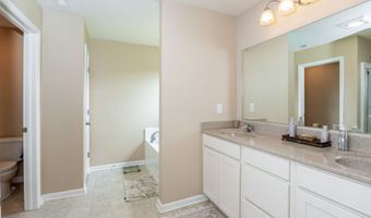 1661 Devonshire Ave, Avon, IN 46123