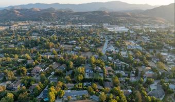 53 Foothill Dr, Agoura Hills, CA 91301