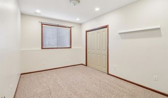 2105 6th Ave SW, Altoona, IA 50009