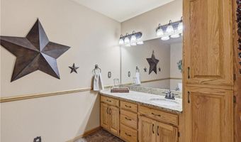 1426 E State Line Rd, Baxter Springs, KS 66713