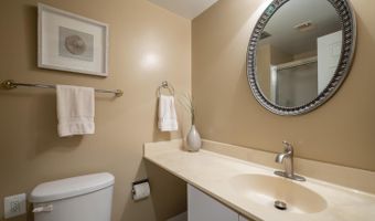3814 N RICHMOND St, Arlington, VA 22207