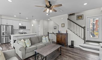 2410 STELLA Pl 2, Alexandria, VA 22303