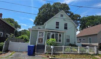 18 Glen St, East Providence, RI 02915