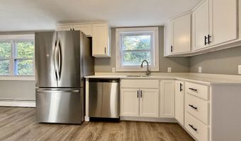 29 Fordway St, Derry, NH 03038