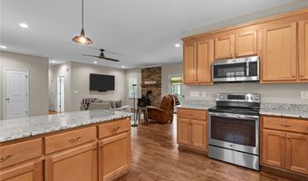 427 Valley View Dr, Aylett, VA 23009