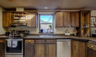 514 EAKIN Rd, Azalea, OR 97410