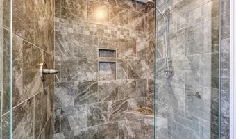 768 Sterling Dr, Boiling Springs, SC 29316