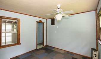 213 Patterson Creek Dr, Alderson, WV 24910