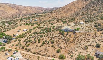 33110 Hillside Dr, Acton, CA 93550