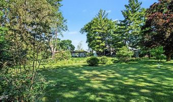 131 Riverside Dr, Alma, MI 48801