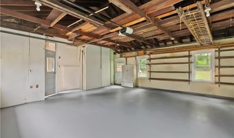 6 Wabasso Ter, Middletown, RI 02842