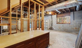 2501 Pine Cove Dr, Tucker, GA 30084