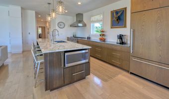 205 E SAVANNAH Rd, Lewes, DE 19958