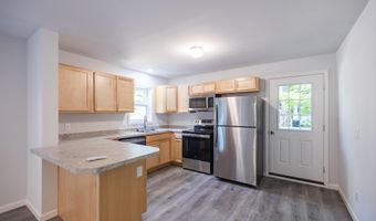 86 Western Ave, Auburn, ME 04210