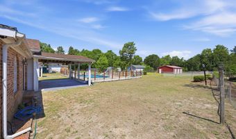 122 Forest Dr, Aberdeen, NC 28315