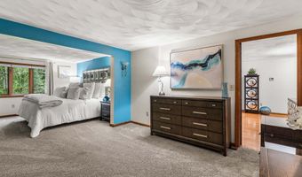 301 N Amherst Rd, Bedford, NH 03110