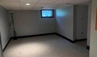 135 Morris Ave, Athens, OH 45701