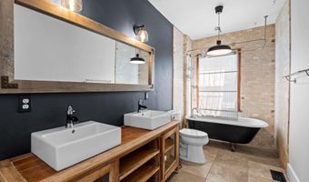 1427 BOLTON St 2, Baltimore, MD 21217
