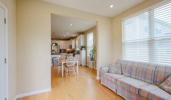 580 N Highlander Way, Addison, IL 60101