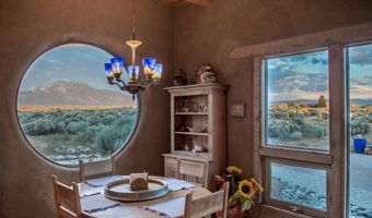 135 Mesa Sea, Arroyo Hondo, NM 87513