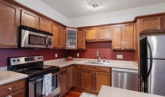 8253 Mayo Dr 103, Madison, WI 53719