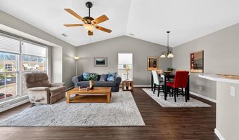 1327 Holgate Dr C, Ballwin, MO 63021
