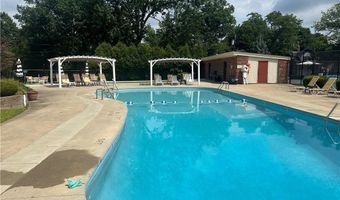 1265 Wednesbury Cir 3A, Akron, OH 44313