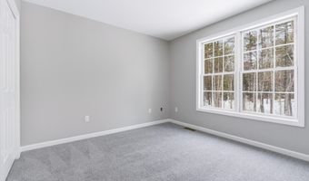 6 Mulberry Ln, Amherst, NH 03031