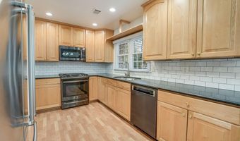 5137 HERITAGE Ln, Alexandria, VA 22311